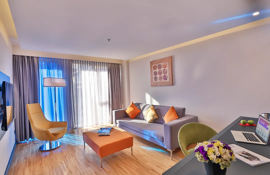 Business Life Hotel-1